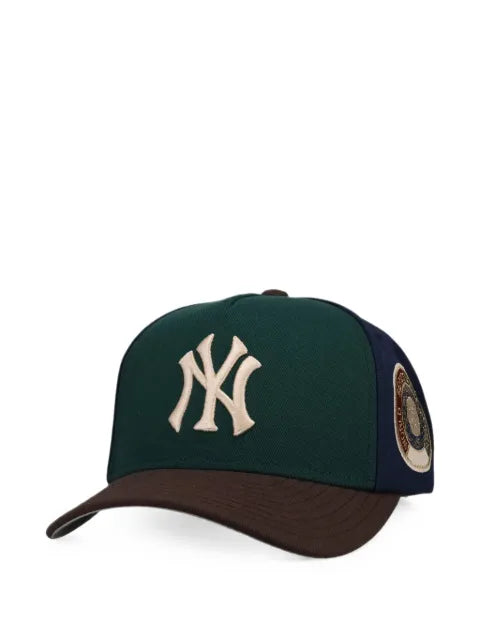 Mitchell & Ness New York Yankees Pinwheel A-Frame baseball cap