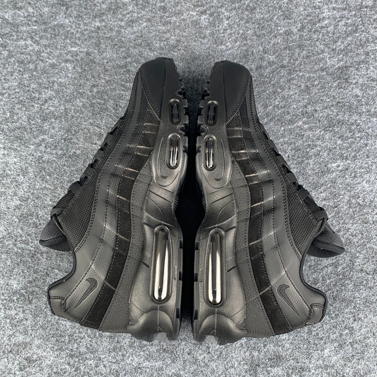 Air Max 95 Essential 'Triple Black'