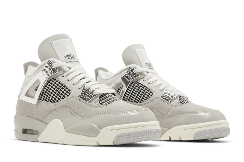 Air Jordan 4 Retro WMNS 'Frozen Moments' – Women's Exclusive Sneaker in Icy Blue & Soft Pink