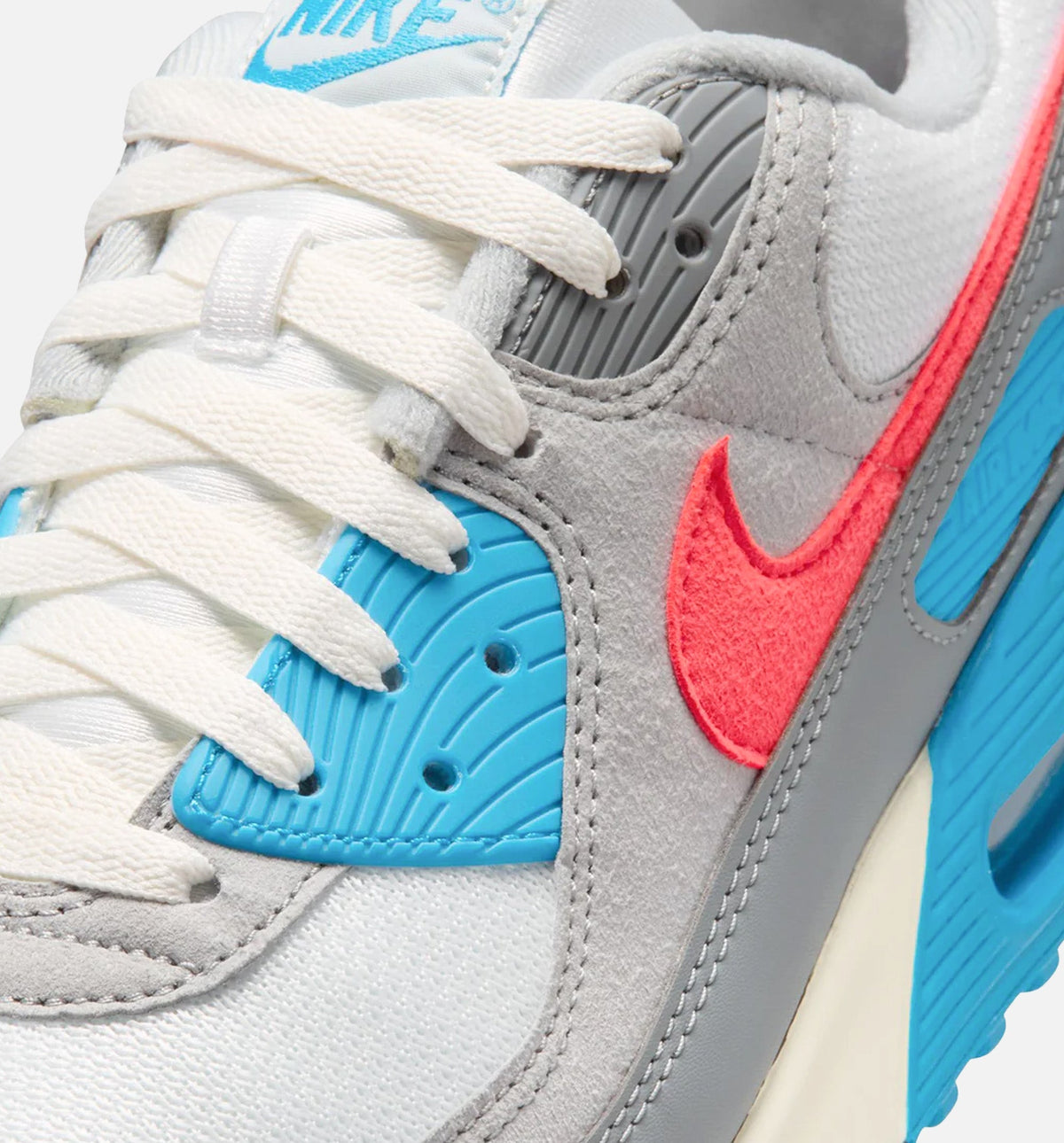 Nike Air Max III Men's Lifestyle Shoe - Cool Grey / Infrared 23