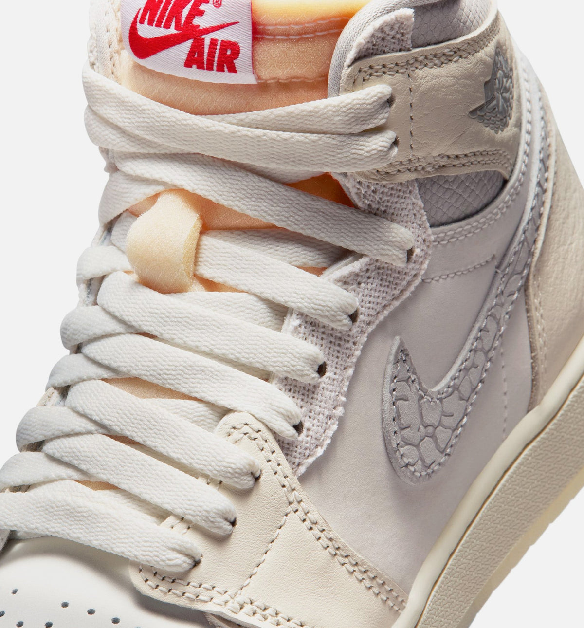 Air Jordan 1 Retro High OG Sail Youth Sneakers - University Red/Pale Ivory/Coconut Milk/Phantom