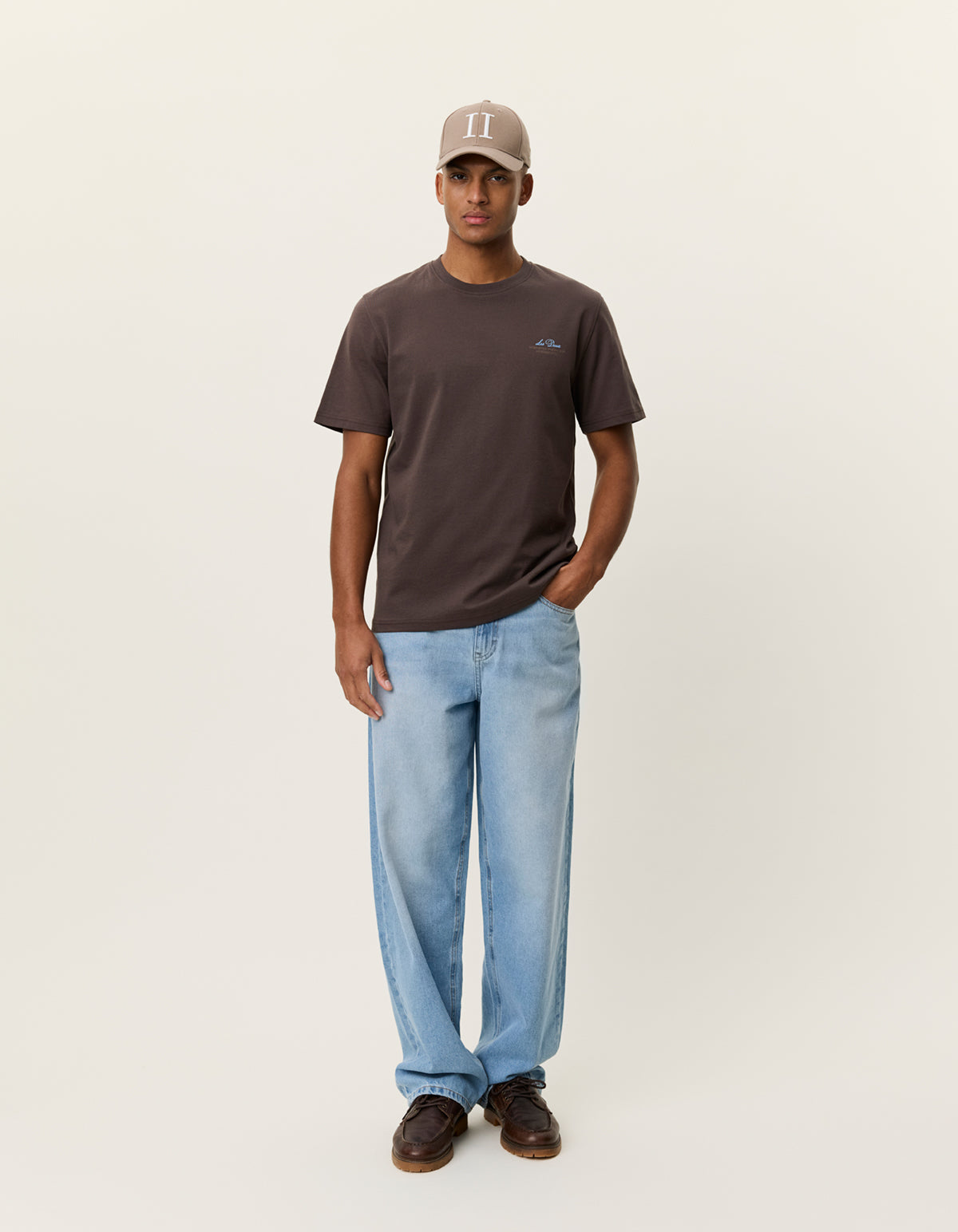 Les Deux Ben Globe Tee