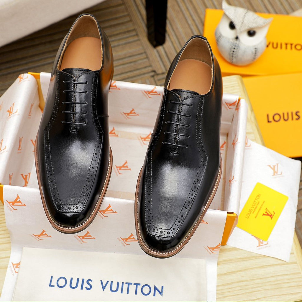 Louis Vuitton Men's Black Lace-Up Dress Shoes