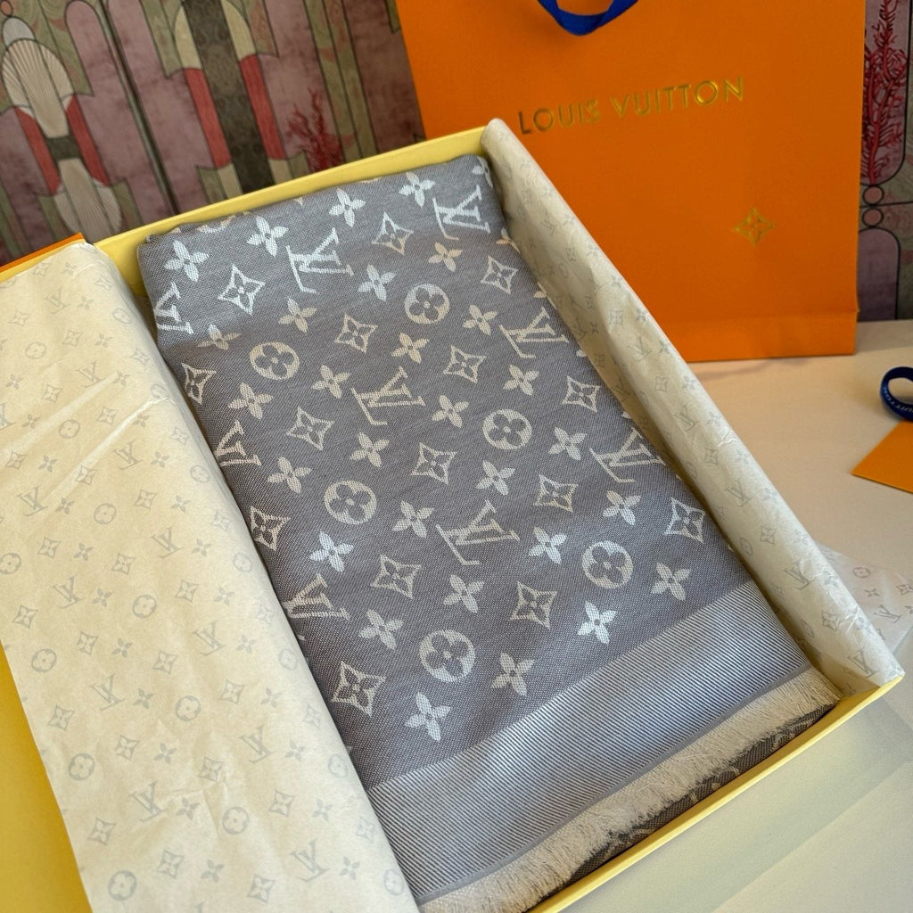 Louis Vuitton Patterned Woven Scarf