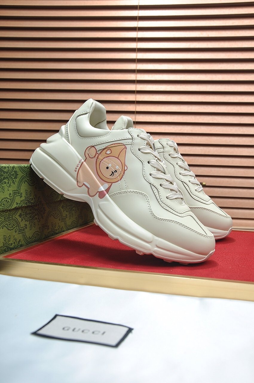 Gucci Bear Graphic Low-Top Sneakers