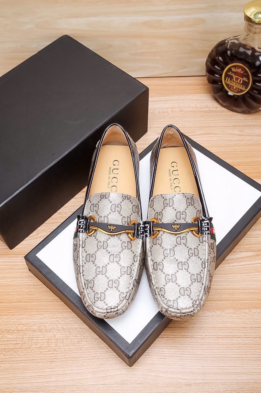 Gucci Patterned Driving Loafers