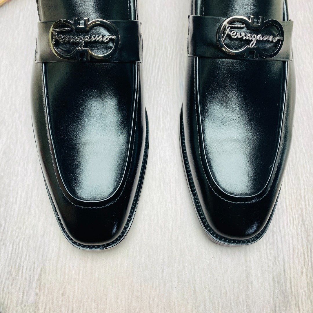 Ferragamo Black Metal-Accent Loafers